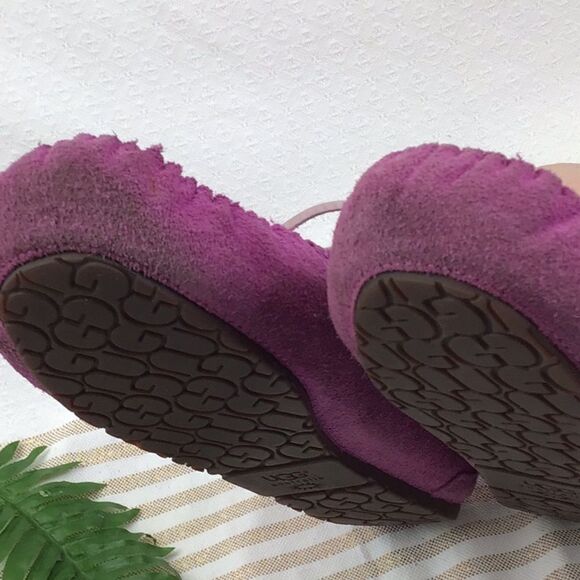 UGG Magenta Pink Sheepskin Lined Suede DAKOTA Slipper Moccasins - Picture 9 of 11